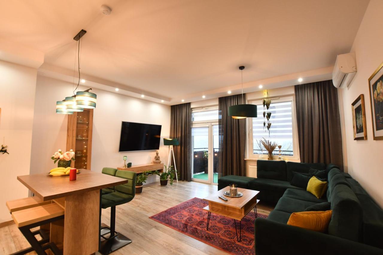 Green Penthouse กรูจอนตส์ ภายนอก รูปภาพ