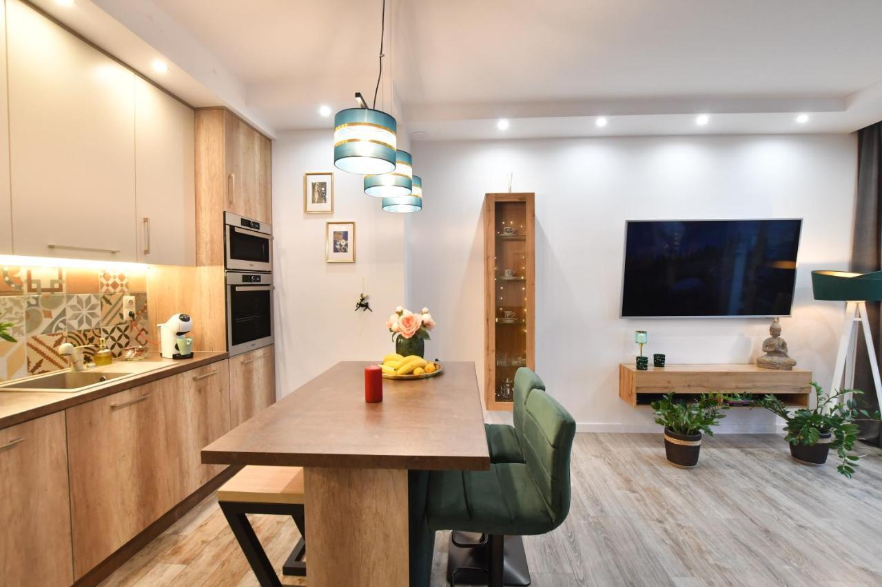 Green Penthouse กรูจอนตส์ ภายนอก รูปภาพ